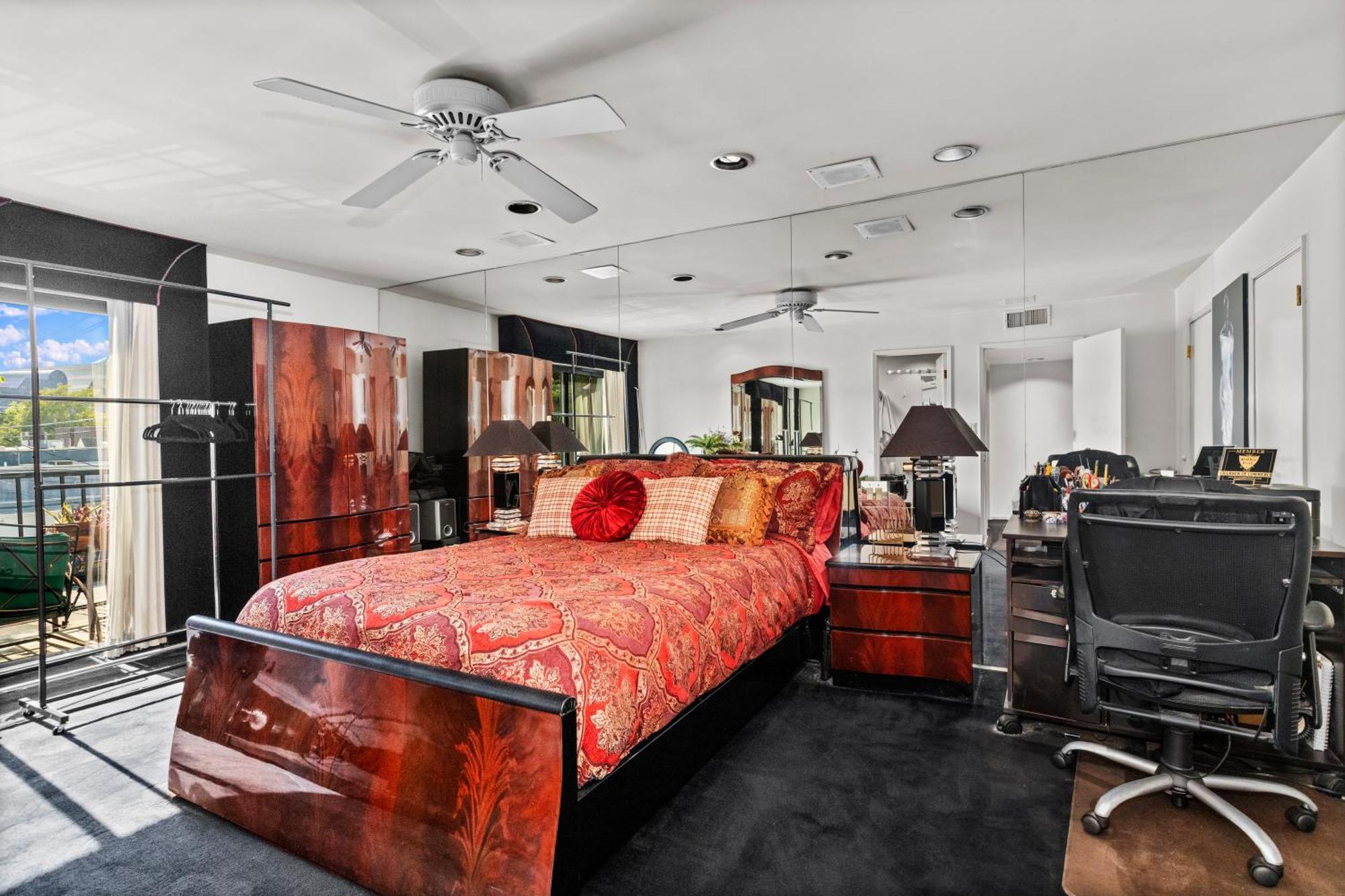 Holiday home Melrose Manor Old Hollywood Charm Steps From Melrose Place *