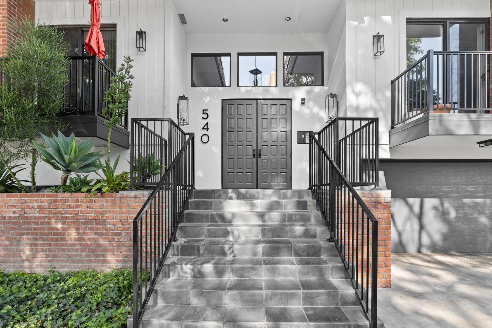 Melrose Manor Old Hollywood Charm Steps From Melrose Place Holiday home